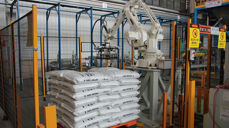 現代化車間--青島中新華美塑料有限公司